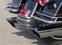 Load image into Gallery viewer, Bassani FLH-523S Chrome 4&quot; Scallop Tip Touring Mufflers
